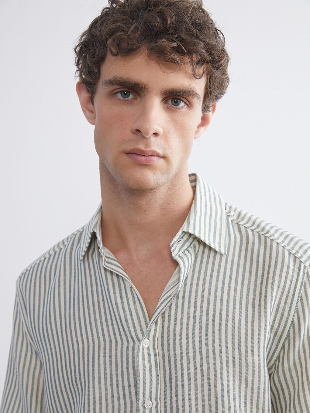 Yeşil Regular Fit Kısa Kollu Çizgili Müslin Erkek Gömlek-2