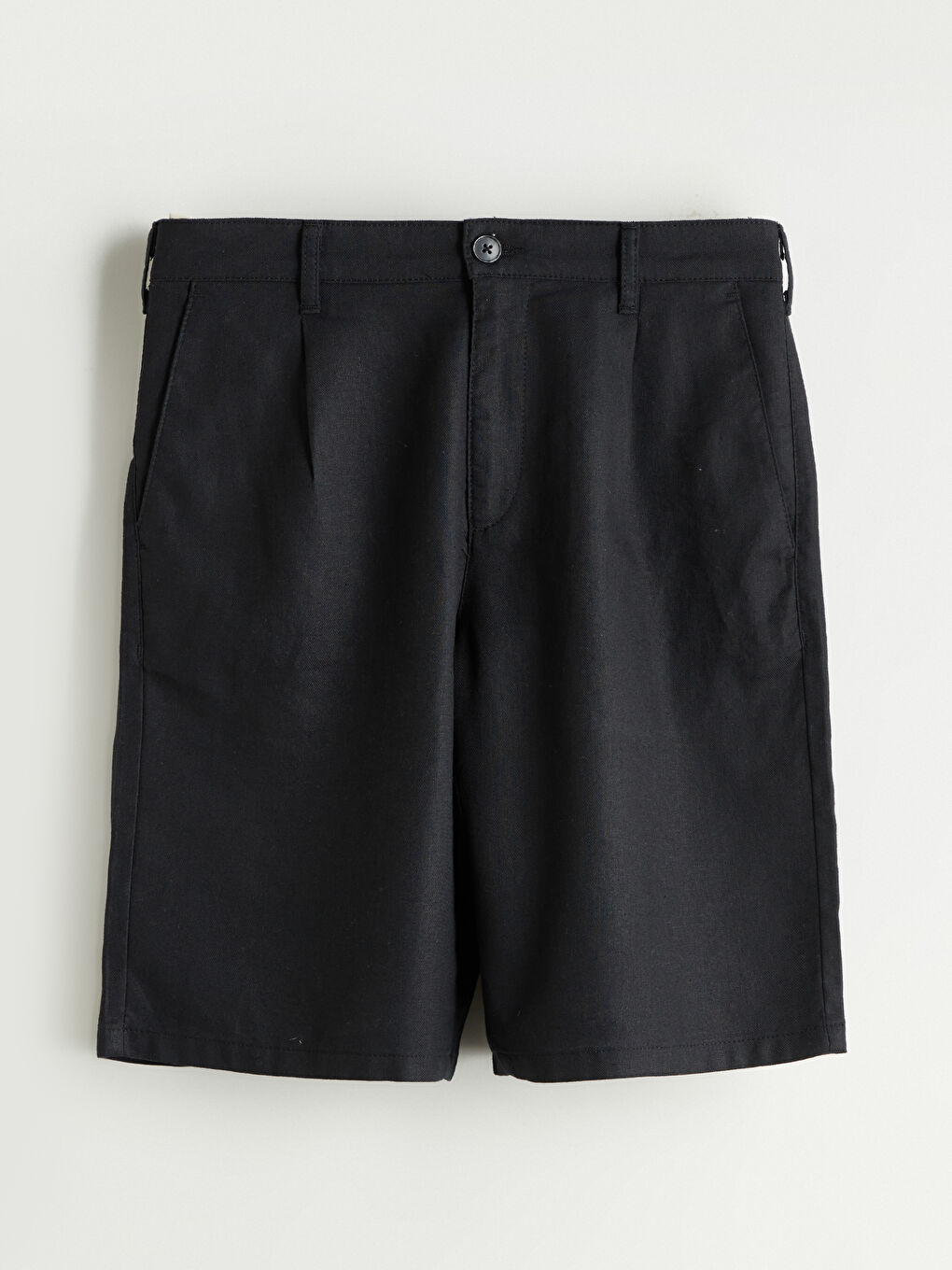Siyah Standart Kalıp Keten Karışımlı Erkek Şort-4