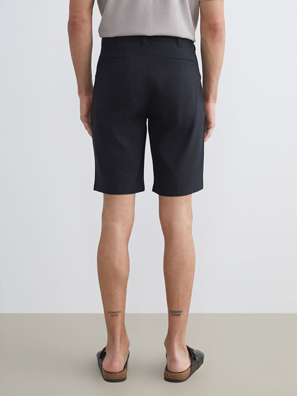 Siyah Standart Kalıp Keten Karışımlı Erkek Şort-3