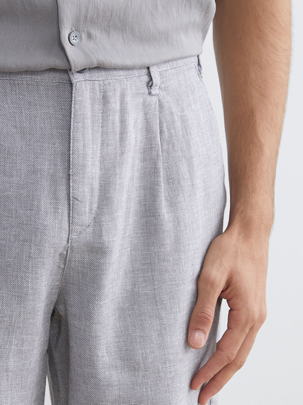 Gri Standart Kalıp Keten Karışımlı Erkek Şort-2