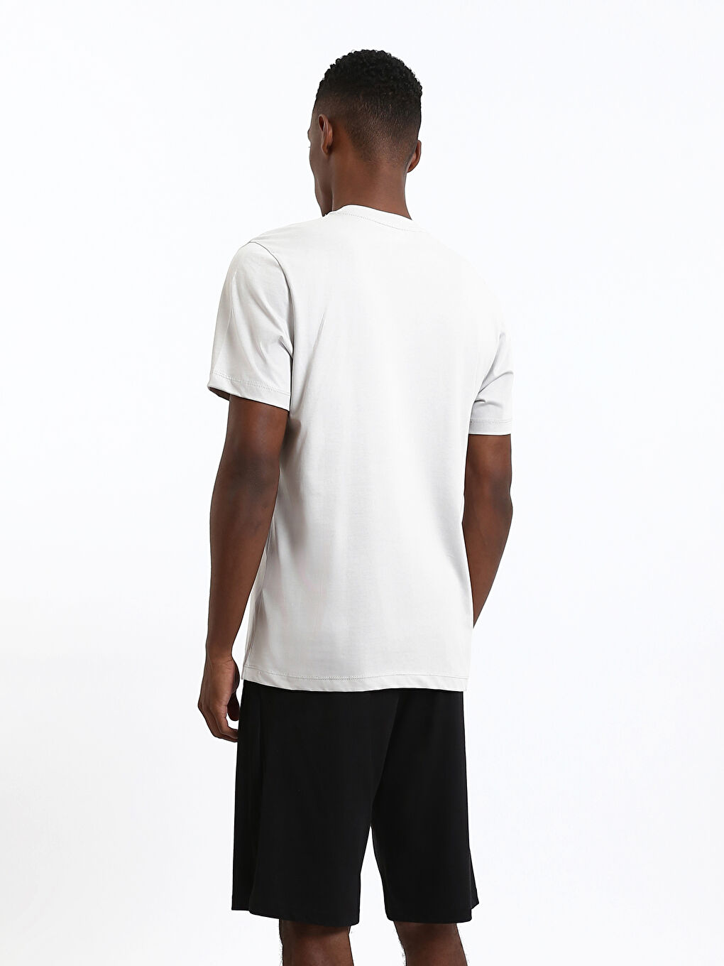 طقم بيجامة قصير عادي للرجال-4