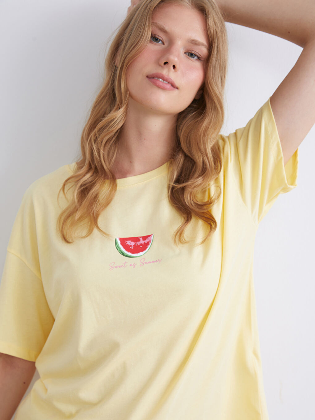 Ekru Bisiklet Yaka Baskılı Kadın Şortlu Pijama Takımı-1