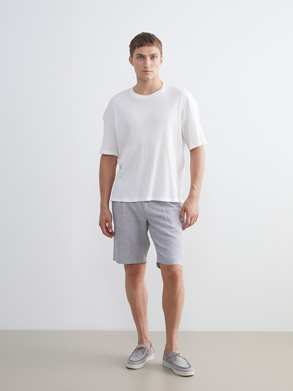 Ekru Bisiklet Yaka Erkek Tişört-1