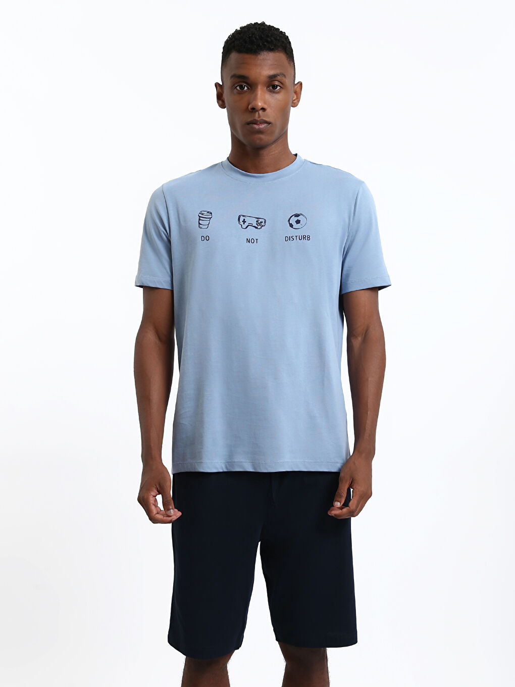 طقم بيجامة قصير عادي للرجال