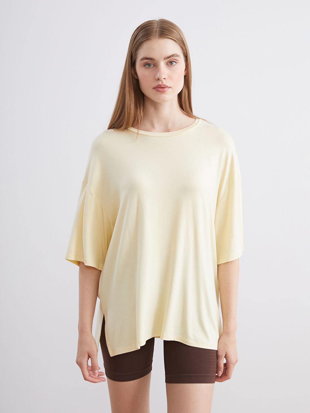 Sarı Bisiklet Yaka Kadın Spor Tişört