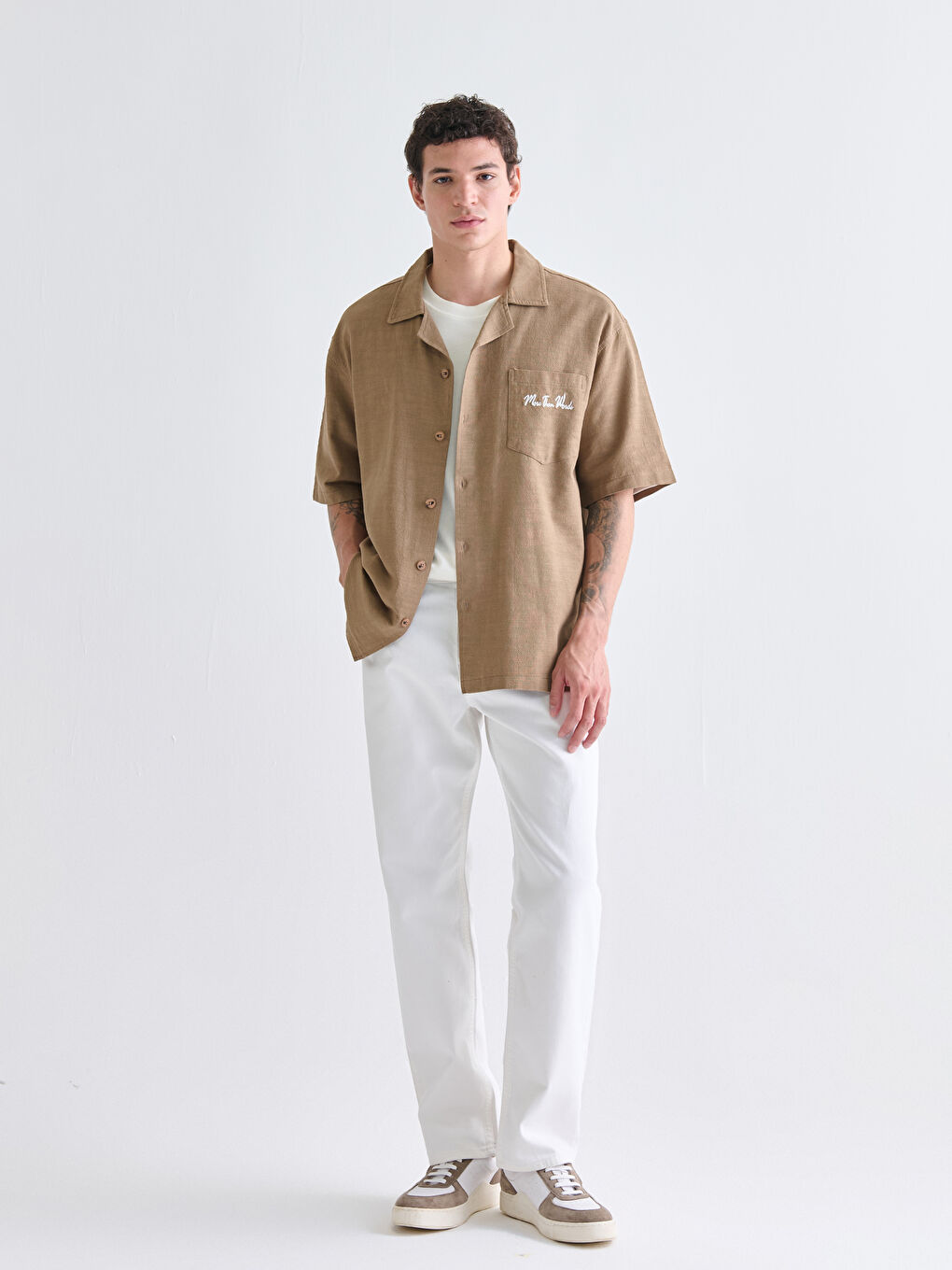 Beyaz Rahat Kalıp Erkek Jean Pantolon