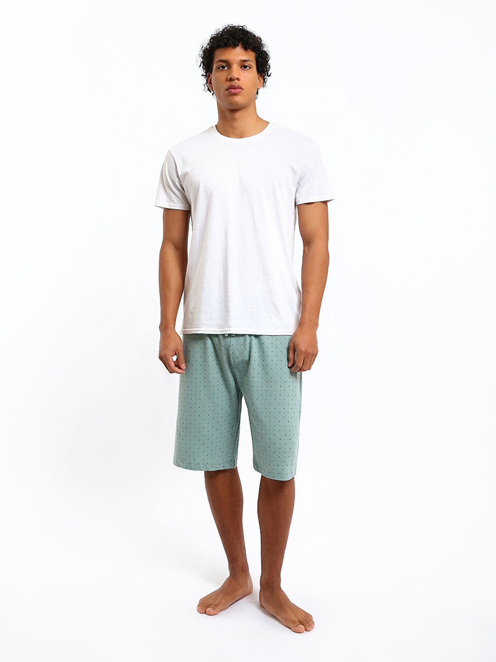 شورت بيجامة رجالي بقصة عادية