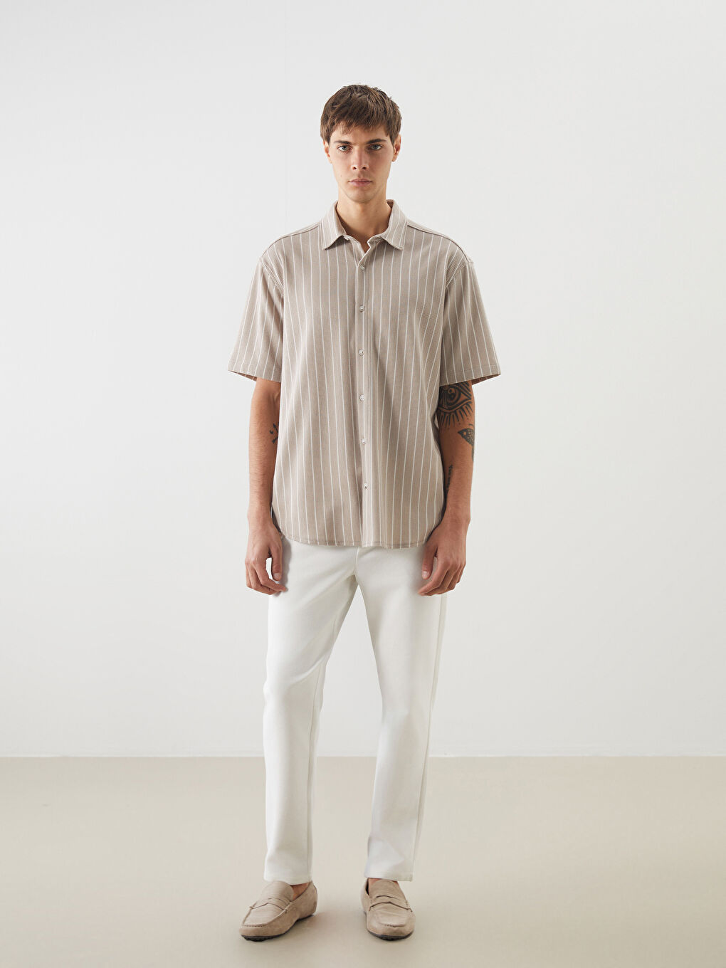 Bej Regular Fit Kısa Kollu Çizgili Erkek Gömlek-3