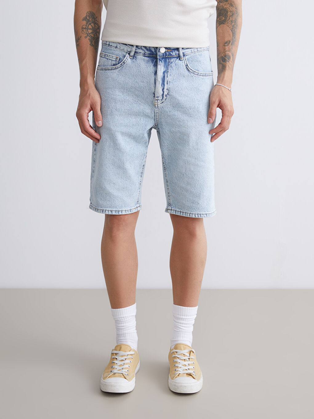 İndigo Standart Kalıp Erkek Jean Şort-1