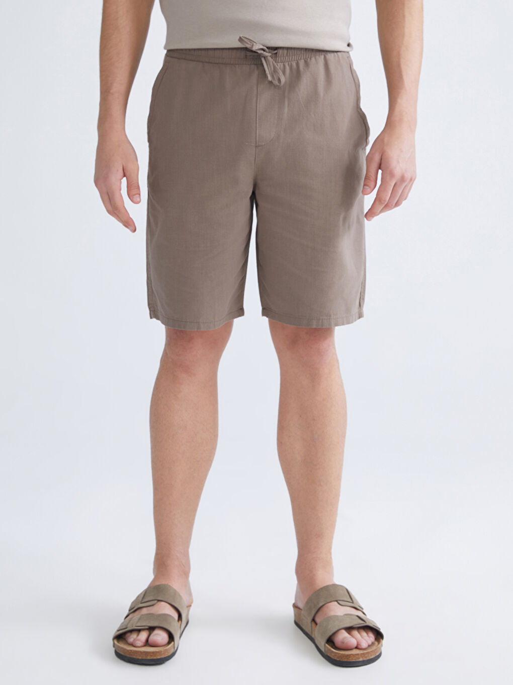 Kahverengi Standart Kalıp Erkek Şort-1