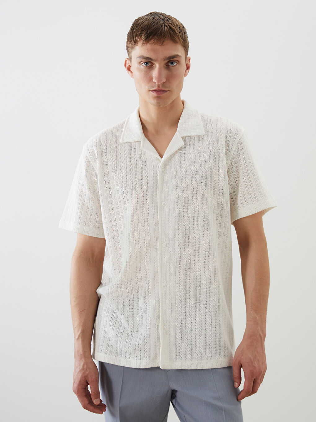 Ekru Regular Fit Resort Yaka Kısa Kollu Erkek Gömlek