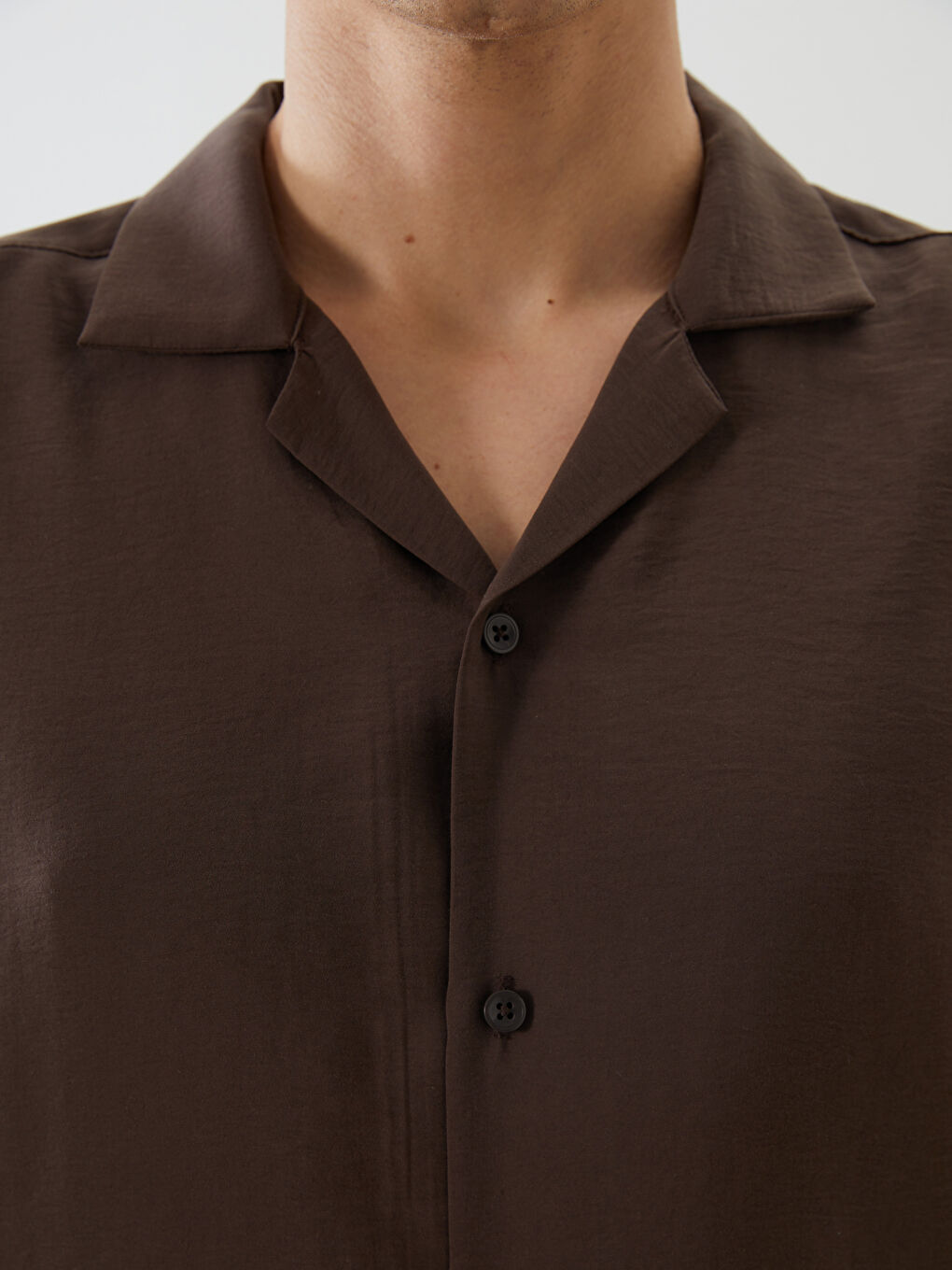 Kahverengi Regular Fit Kısa Kollu Armürlü Erkek Gömlek-5