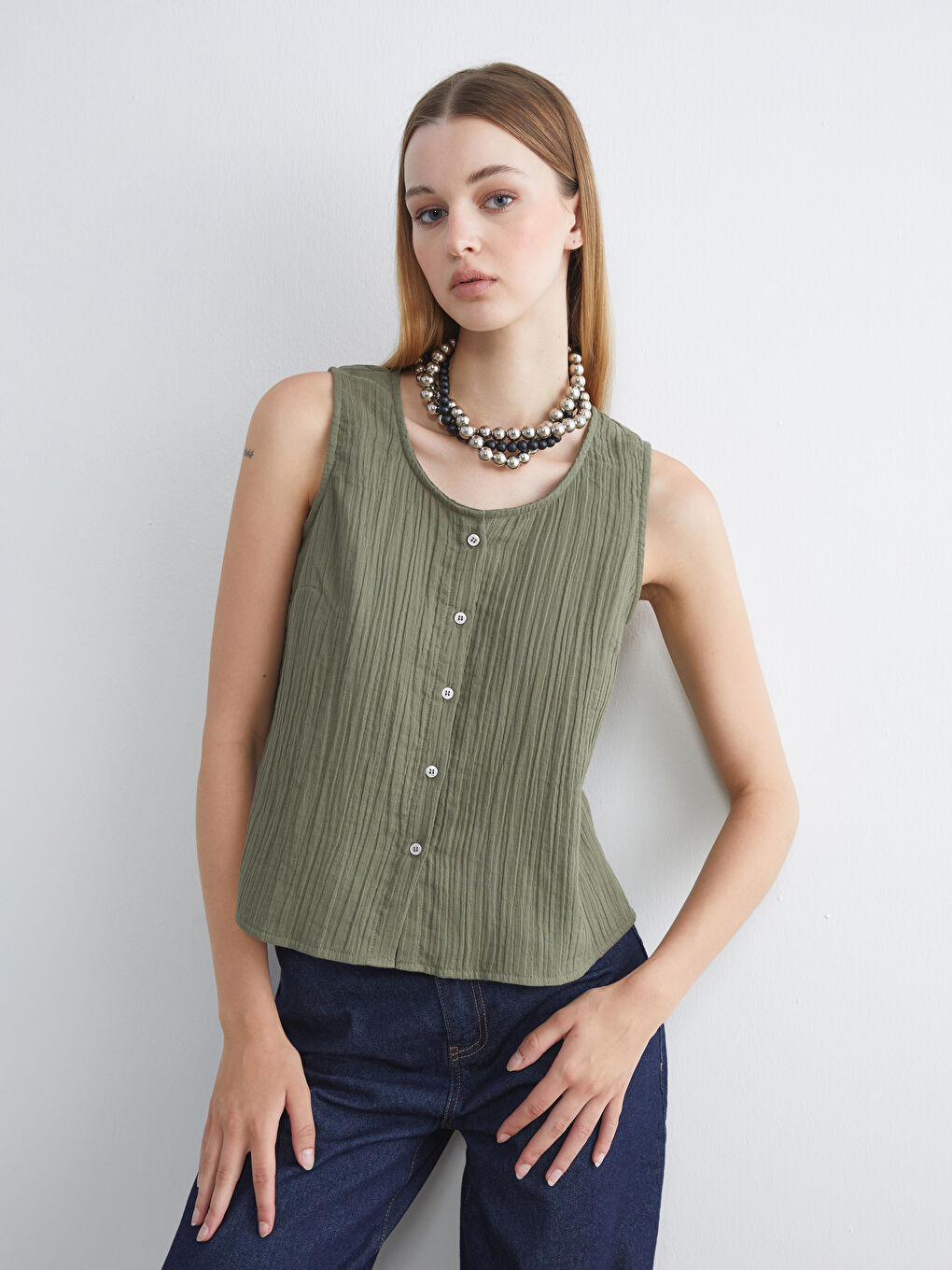 Haki Bisiklet Yaka Dokulu Müslin Bluz