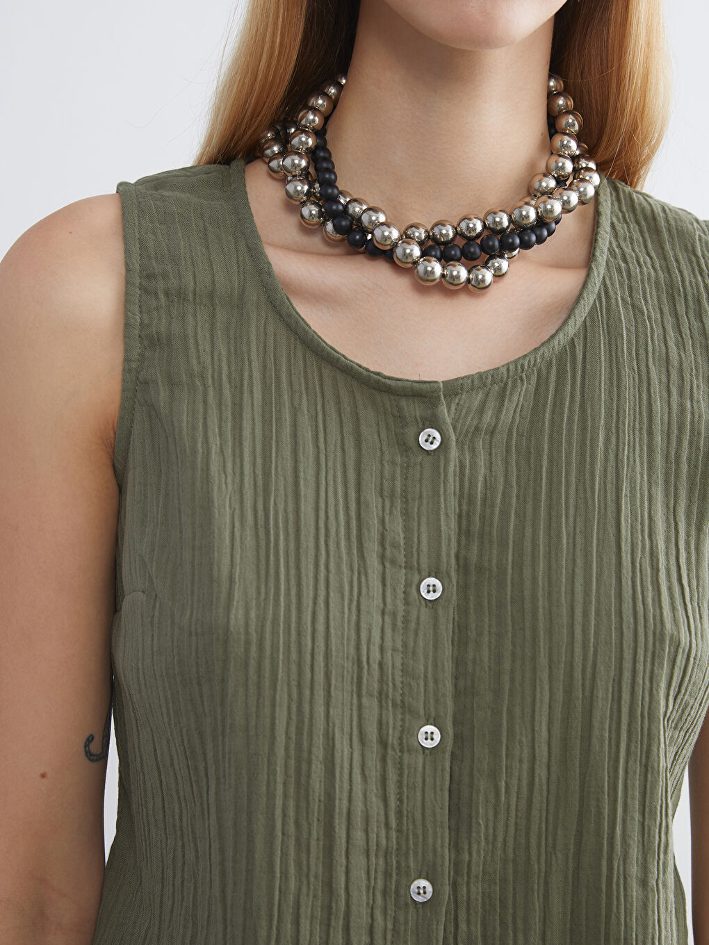 Haki Bisiklet Yaka Dokulu Müslin Bluz-2