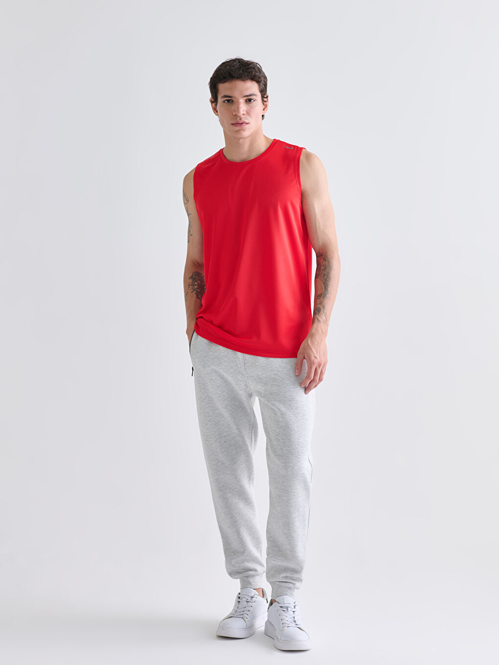 Kırmızı Bisiklet Yaka Erkek Kolsuz Tişört-1