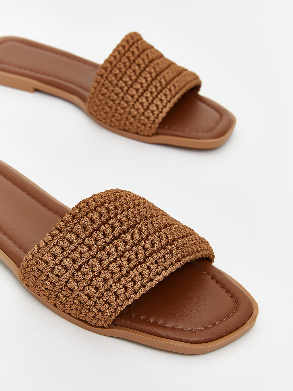 Bej Örgü Detaylı Kadın Terlik-2