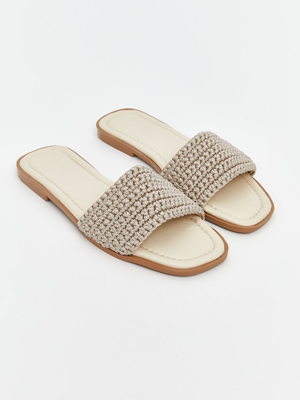 Bej Örgü Detaylı Kadın Terlik