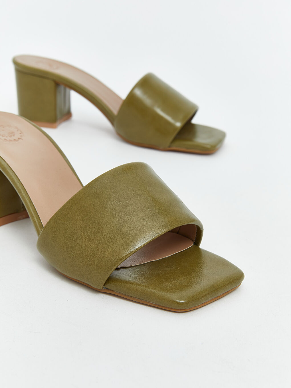 Yeşil Deri Görünümlü Kadın Topuklu Terlik-2