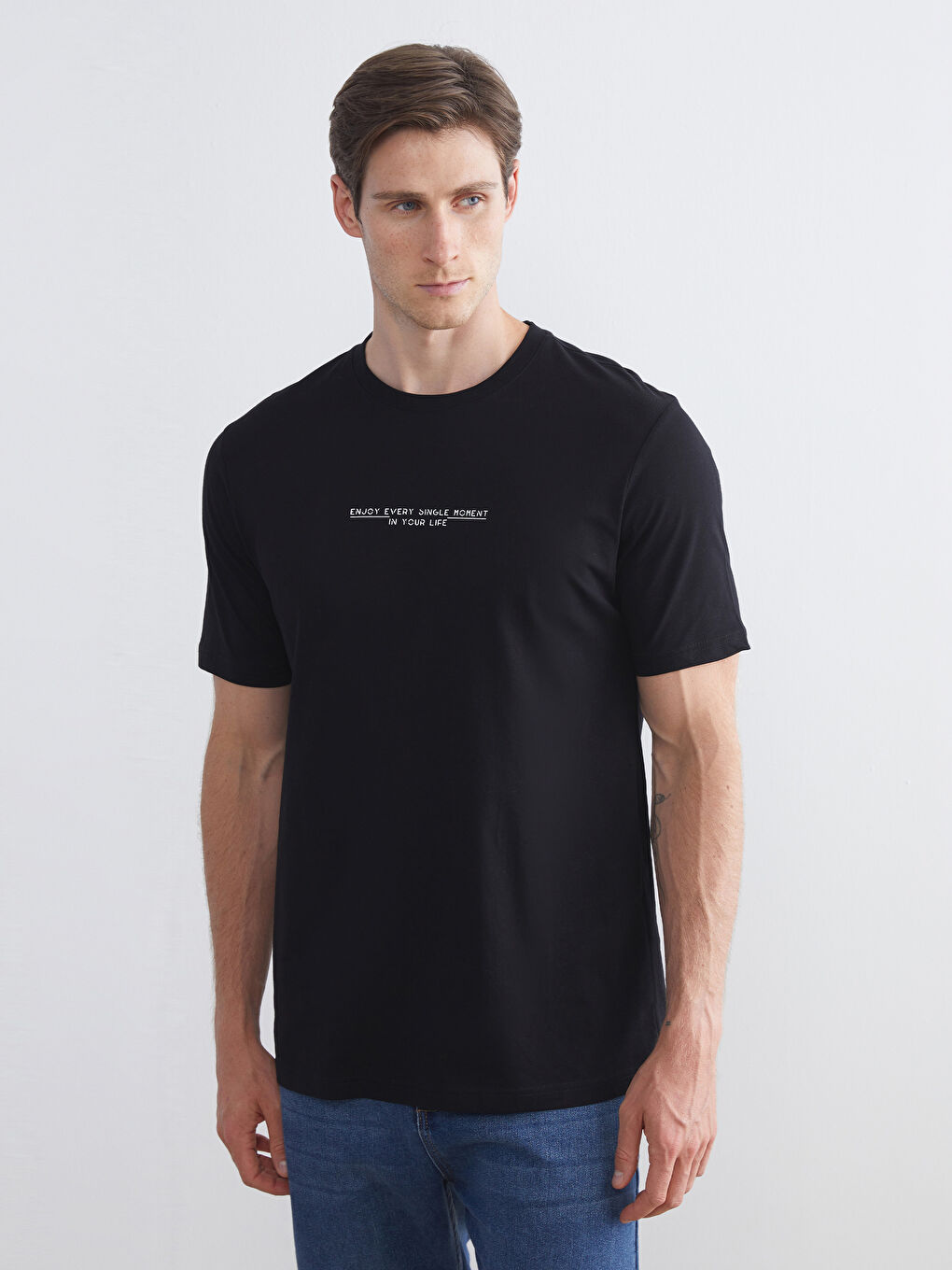 Siyah Bisiklet Yaka Baskılı Penye Erkek Tişört