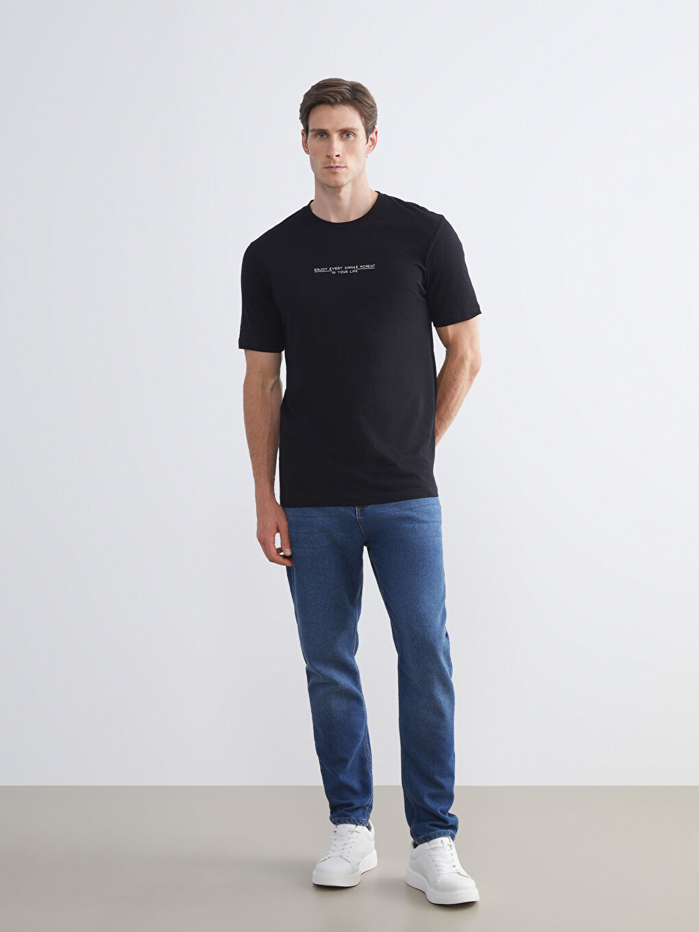 Siyah Bisiklet Yaka Baskılı Penye Erkek Tişört-1