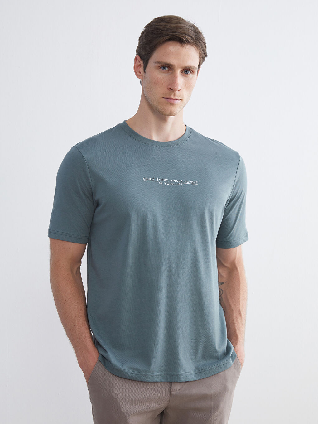 Haki Bisiklet Yaka Baskılı Penye Erkek Tişört