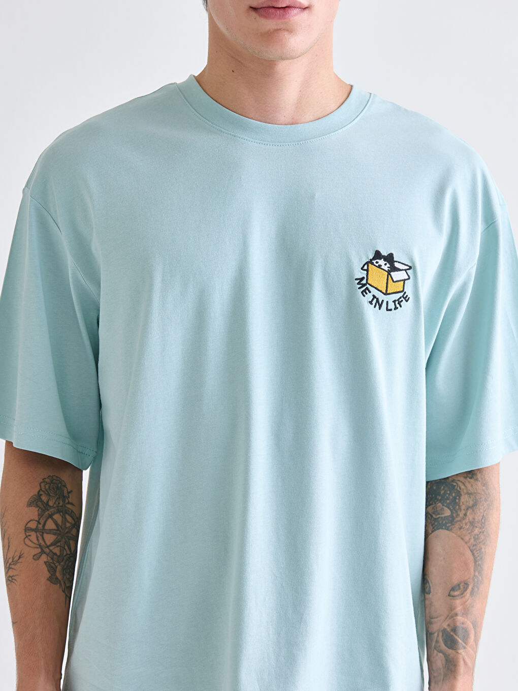 Mavi Bisiklet Yaka Nakışlı Erkek Tişört-2