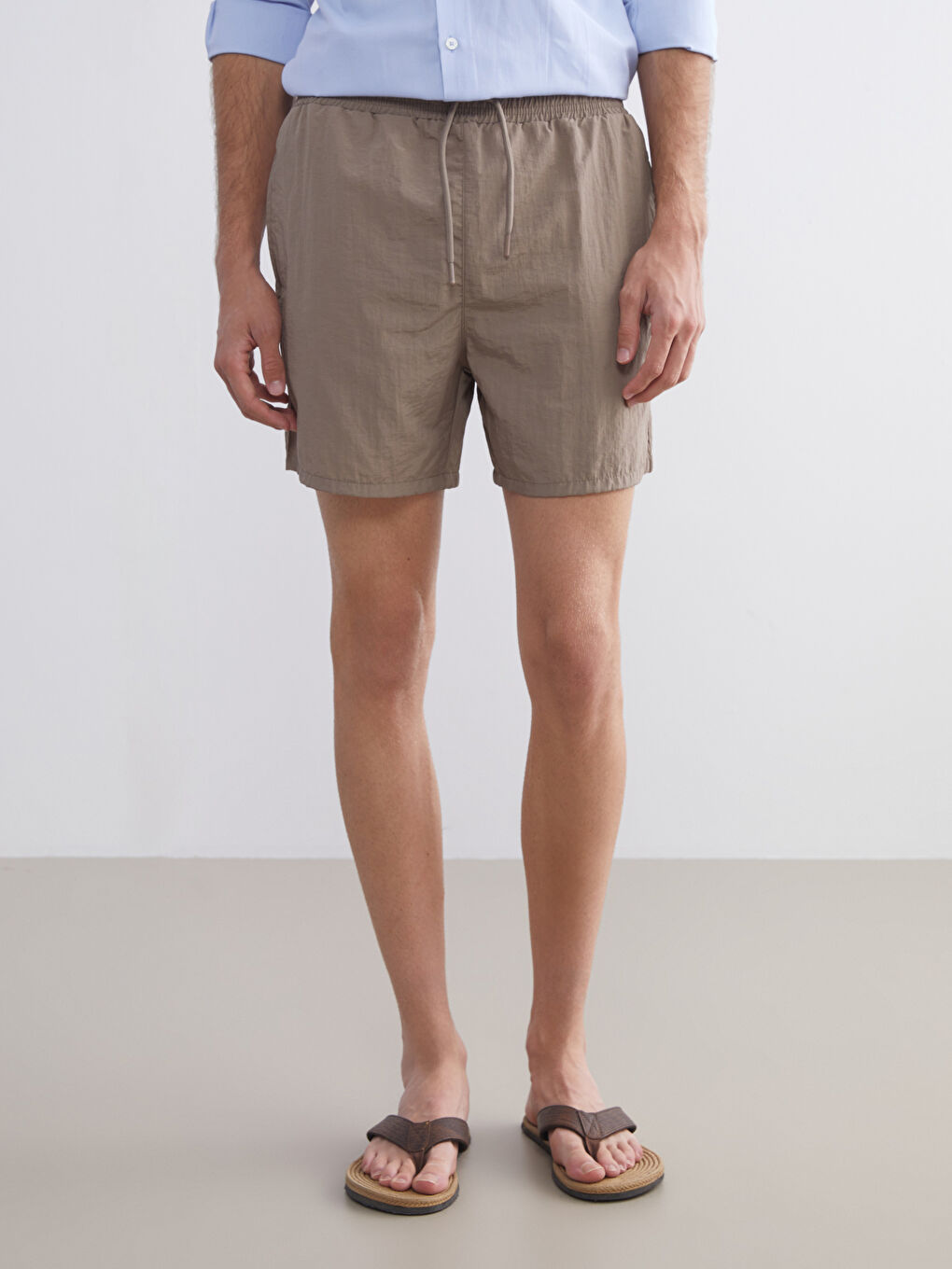 Kahverengi Kısa Boy Erkek Deniz Şortu-1