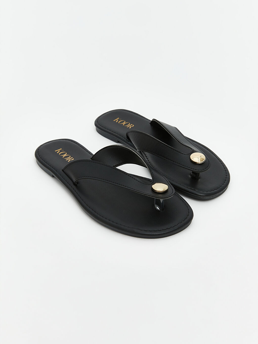 Siyah Deri Görünümlü Kadın Parmak Arası Terlik