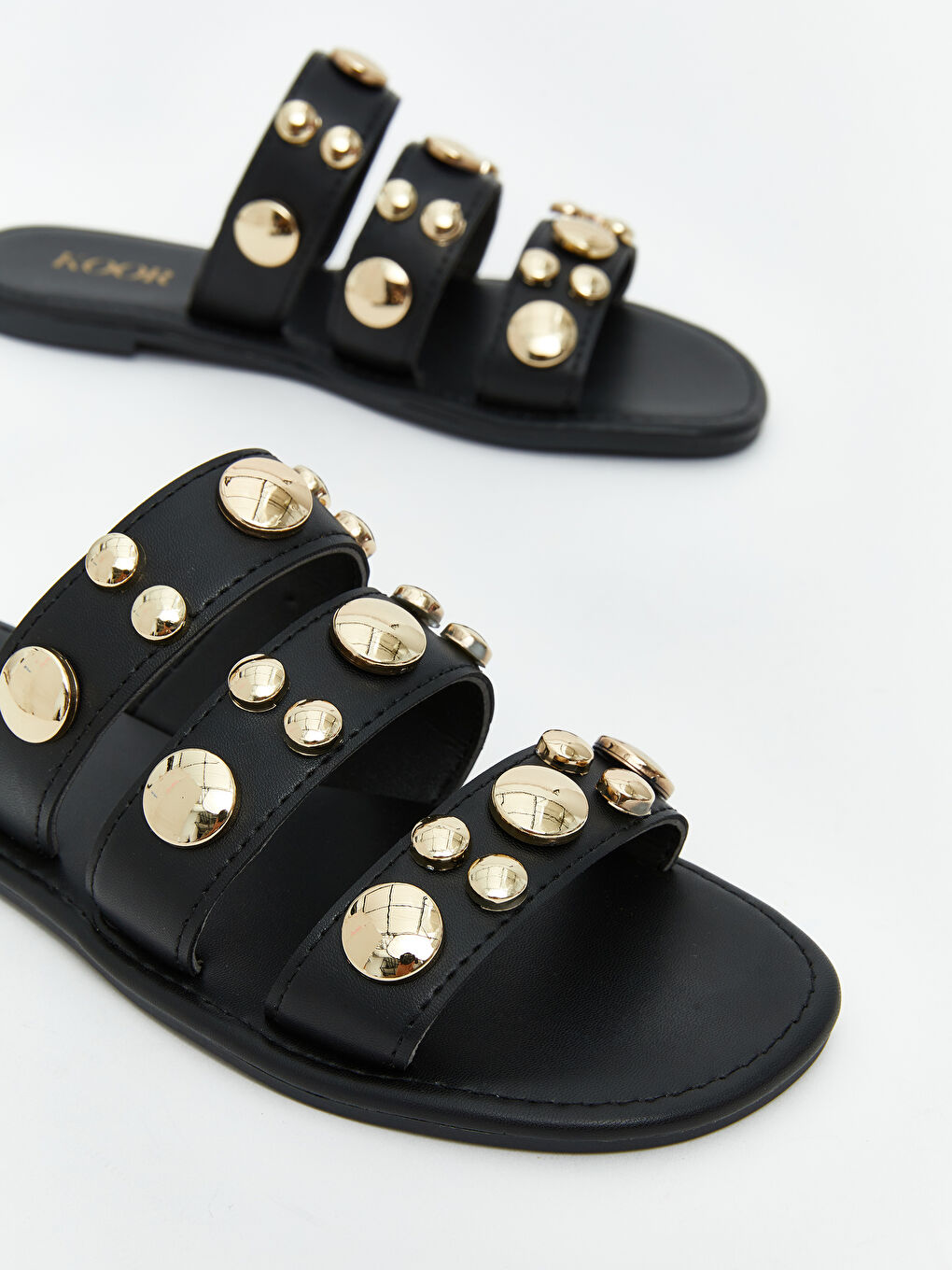 Siyah Deri Görünümlü Kadın Terlik-2