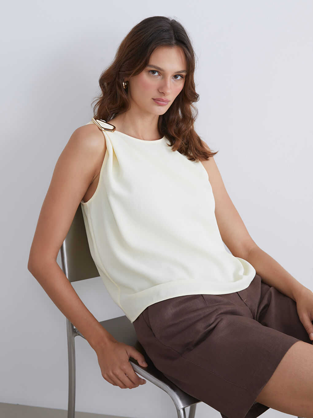 Bej Bisiklet Yaka Büzgülü Bluz