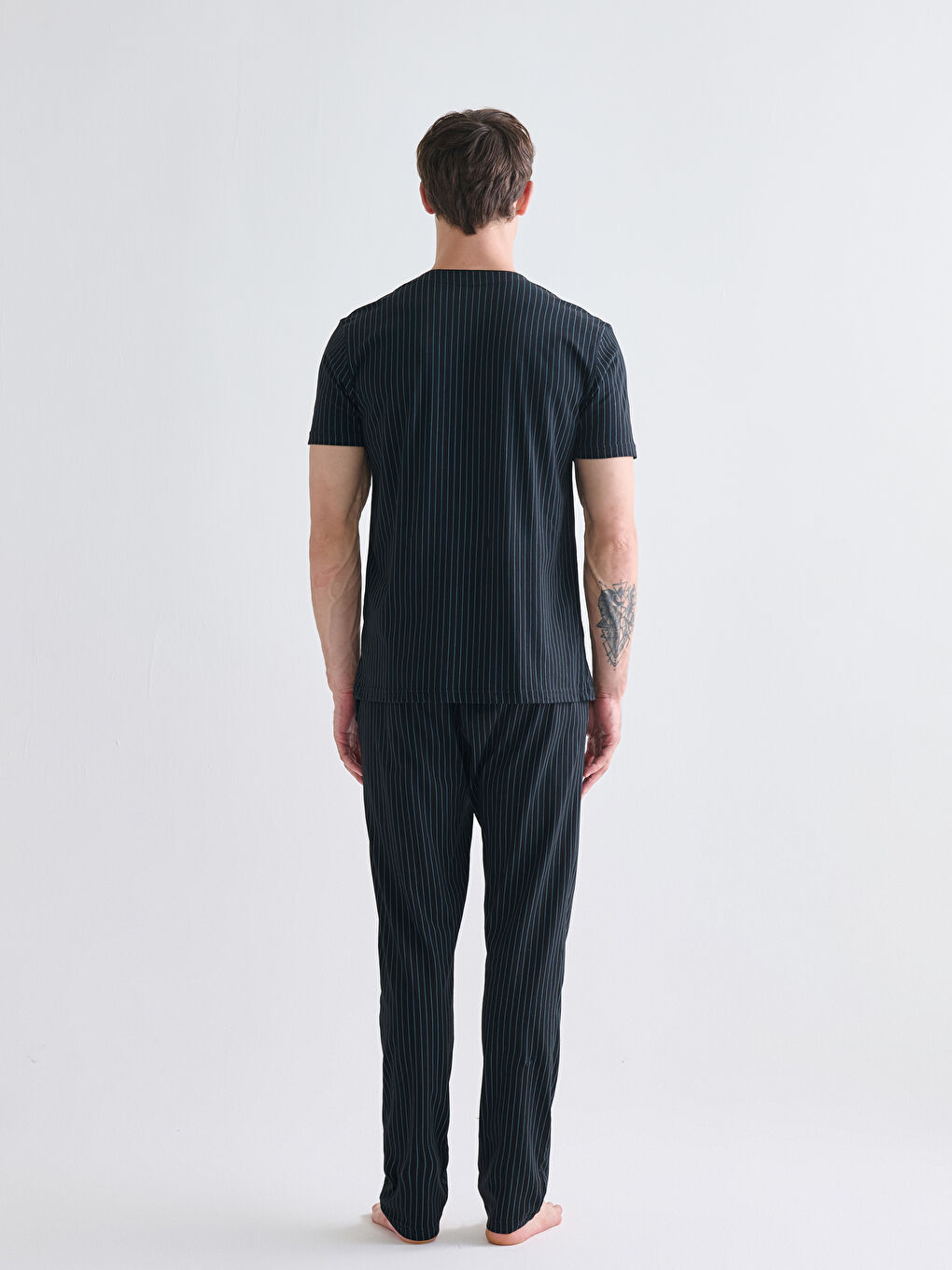 Siyah Standart Kalıp Erkek Pijama Takımı-3