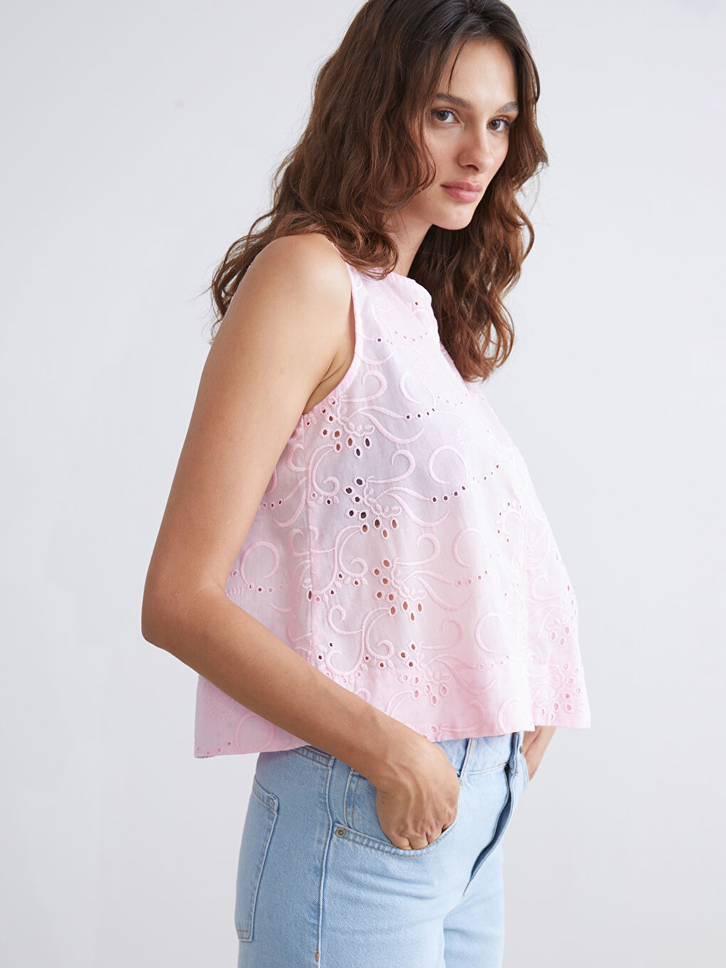 Pembe Bisiklet Yaka Ajurlu Brode Bluz