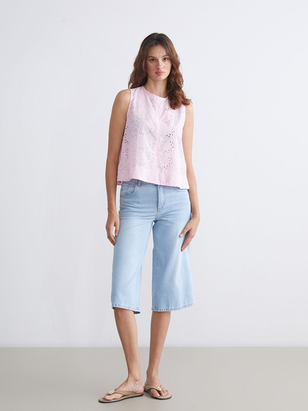 Pembe Bisiklet Yaka Ajurlu Brode Bluz-1