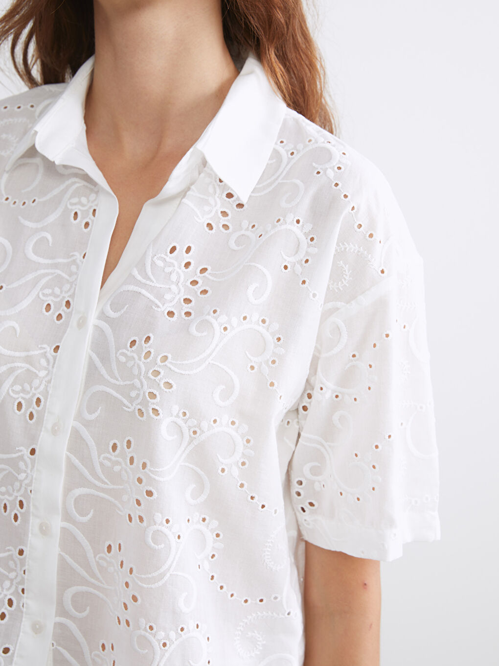 Ekru Ajurlu Brode Kadın Gömlek-2