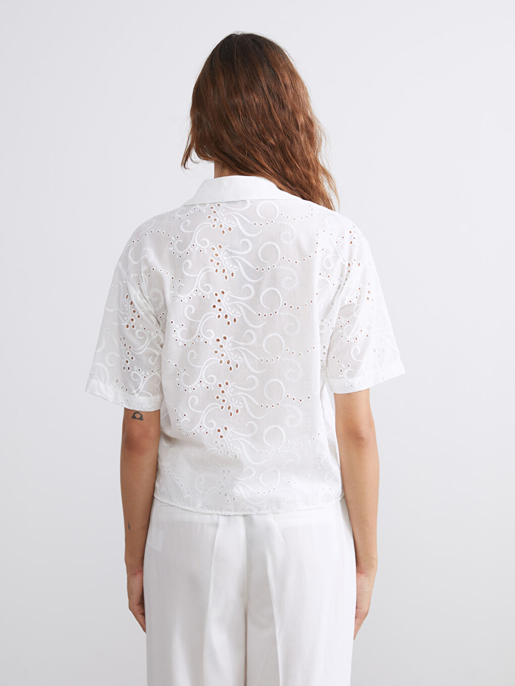 Ekru Ajurlu Brode Kadın Gömlek-3