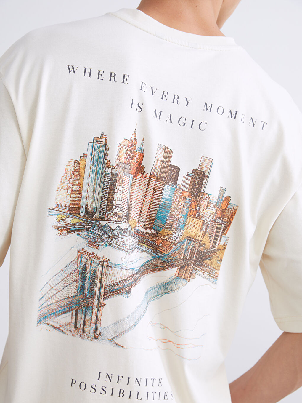 Bej Bisiklet Yaka Baskılı Penye Erkek Tişört-2