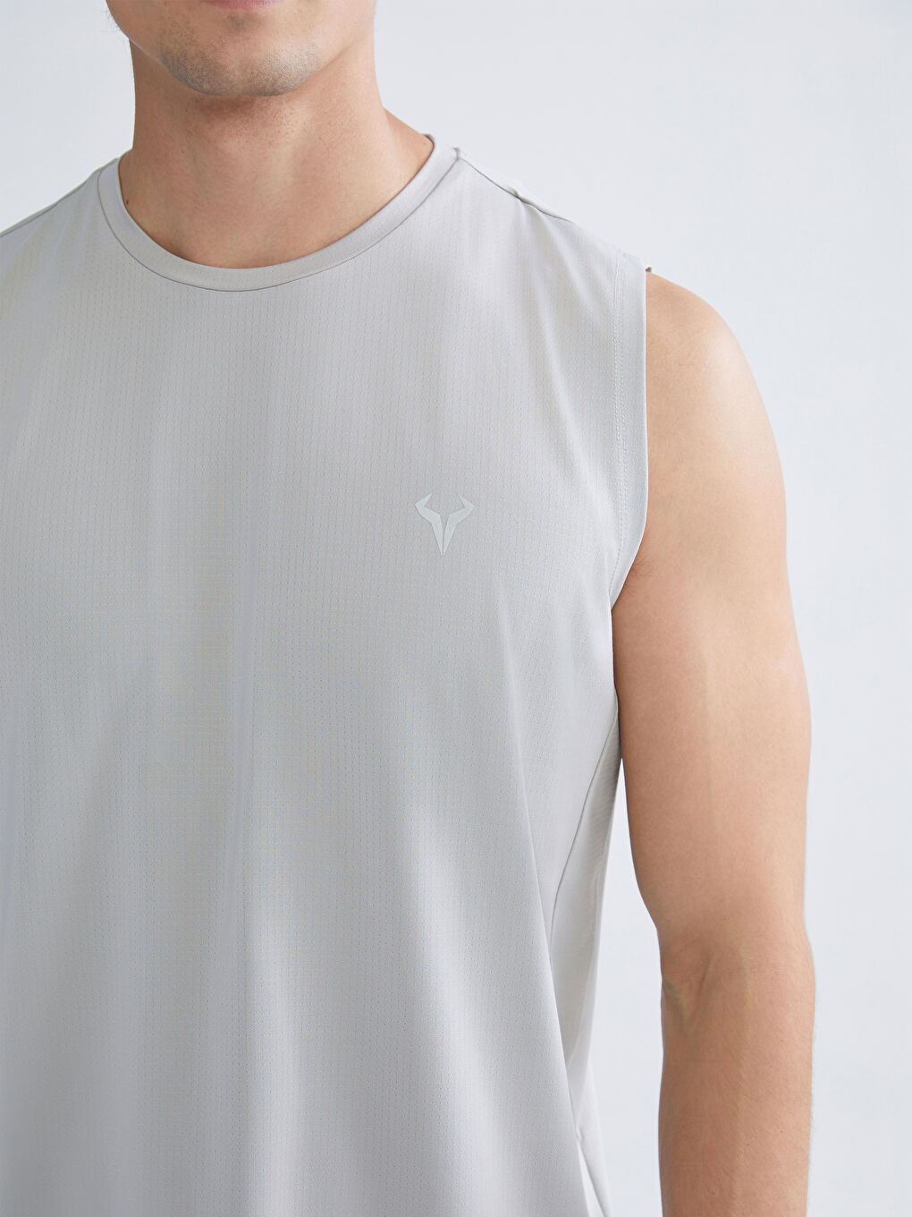 Gri Bisiklet Yaka Baskılı Erkek Kolsuz Tişört-2