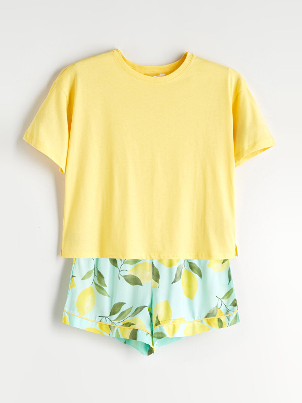 Mavi Bisiklet Yaka Baskılı Kadın Şortlu Pijama Takımı-4