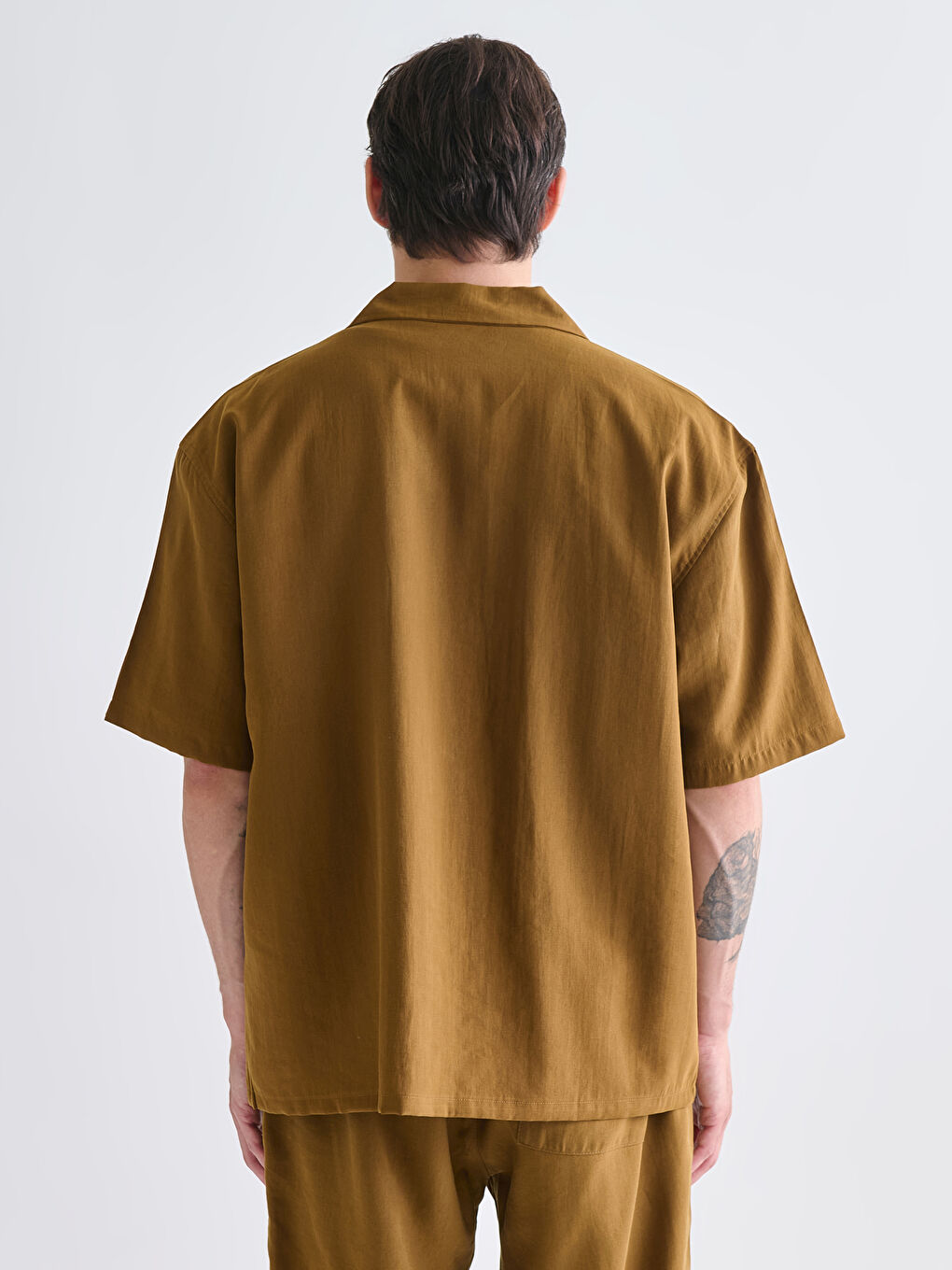 Relaxed Fit Resort Collar Short Sleeve Men's Shirt-3