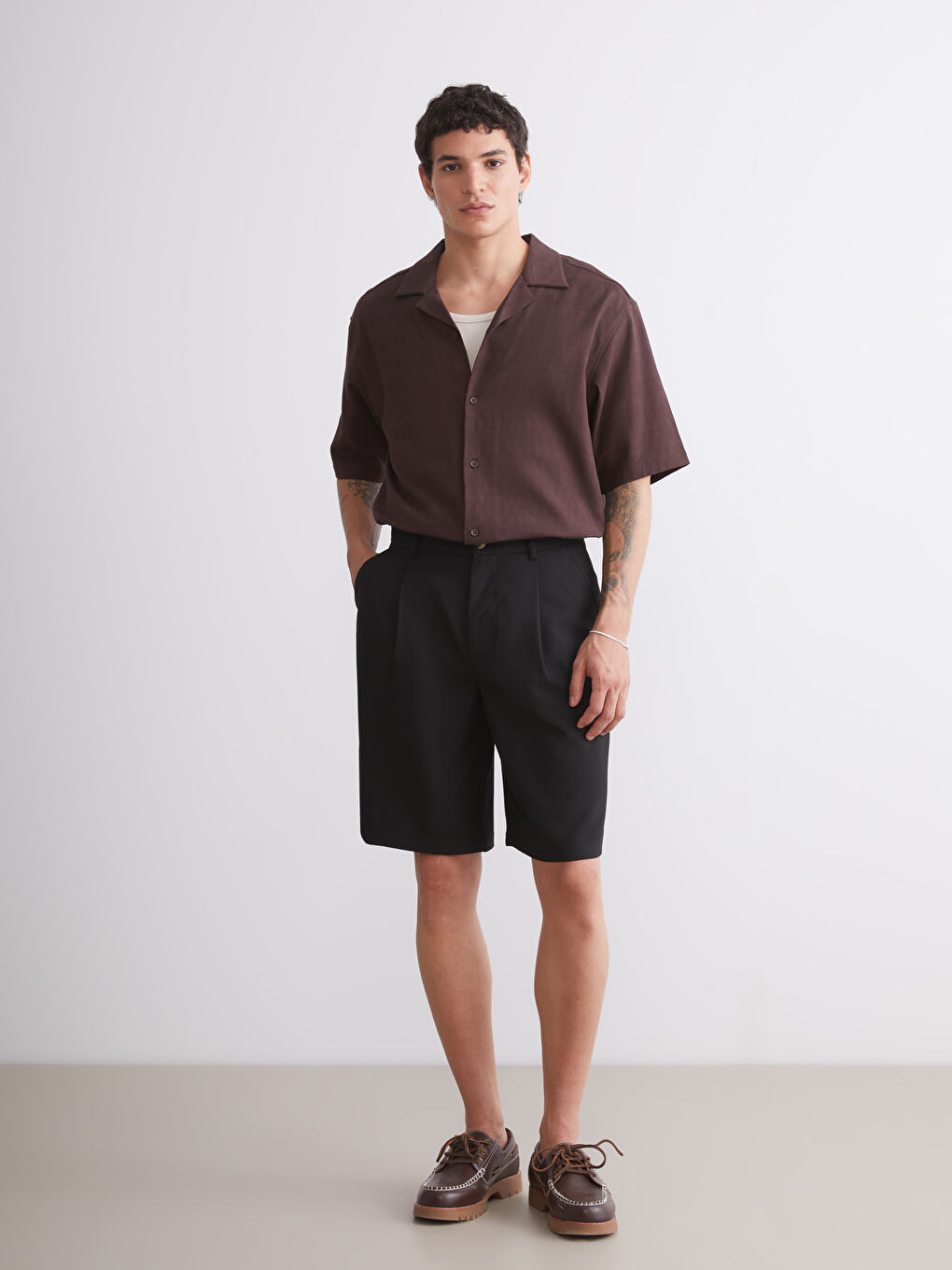 Kahverengi Regular Fit Resort Yaka Kısa Kollu Erkek Gömlek-1