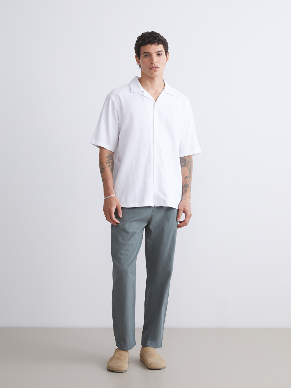 Beyaz Regular Fit Resort Yaka Kısa Kollu Erkek Gömlek-1