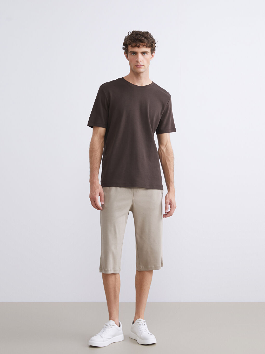 Bej Standart Kalıp Erkek Şort