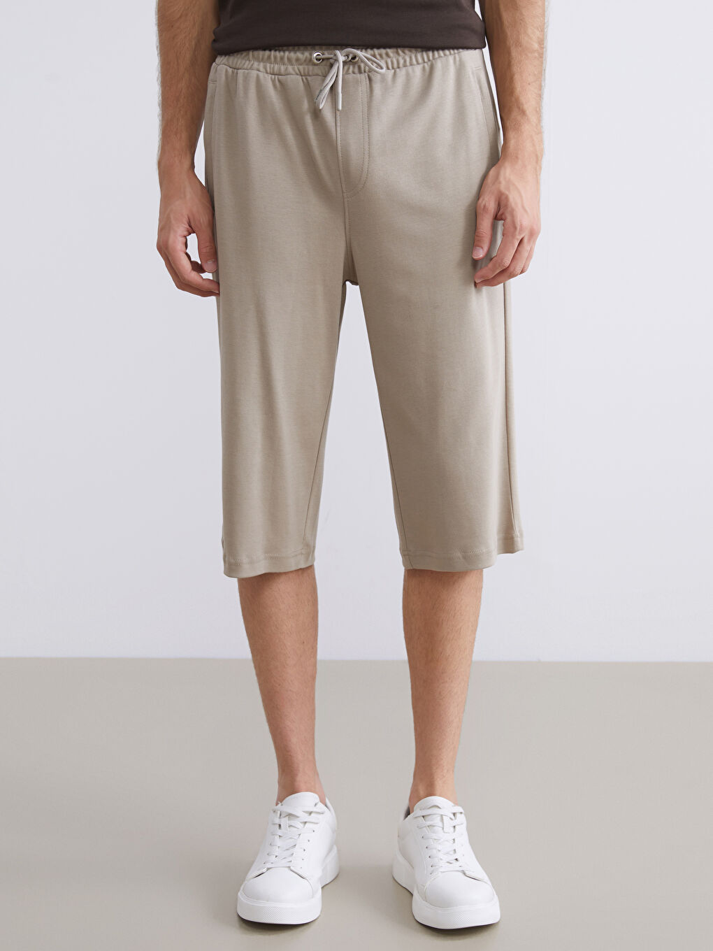 Bej Standart Kalıp Erkek Şort-1