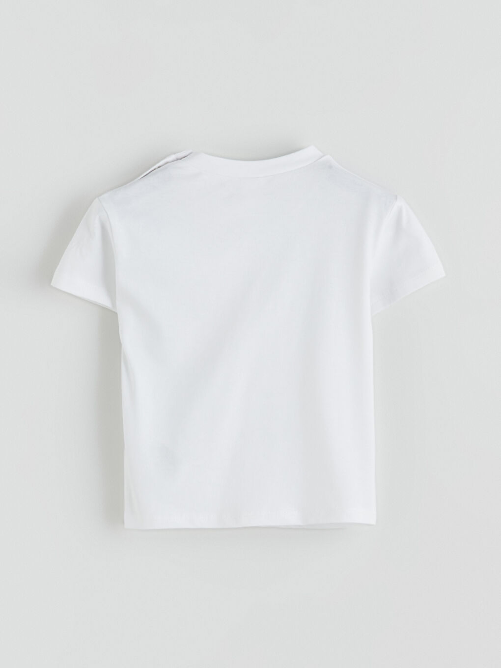 Ekru Bisiklet Yaka Omuzdan Çıtçıtlı Erkek Bebek Tişört-1