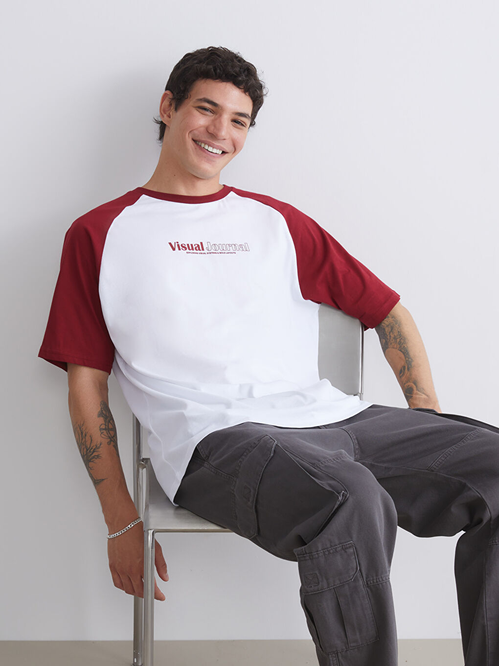 Kırmızı Bisiklet Yaka Renk Bloklu Penye Erkek Tişört