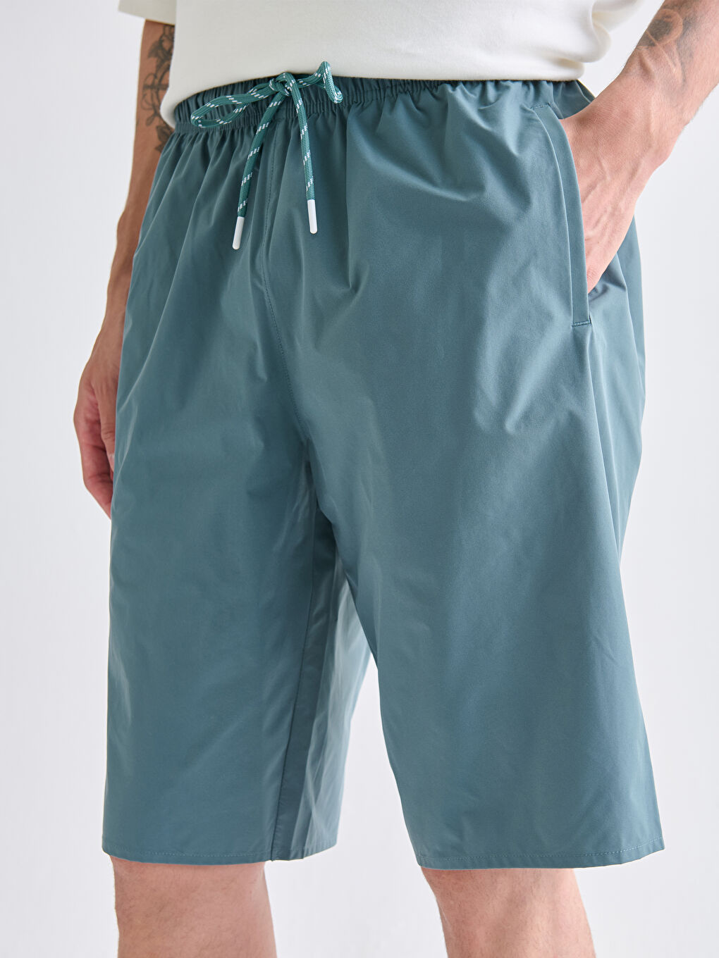 Yeşil Diz Altı Boy Erkek Deniz Şortu-2