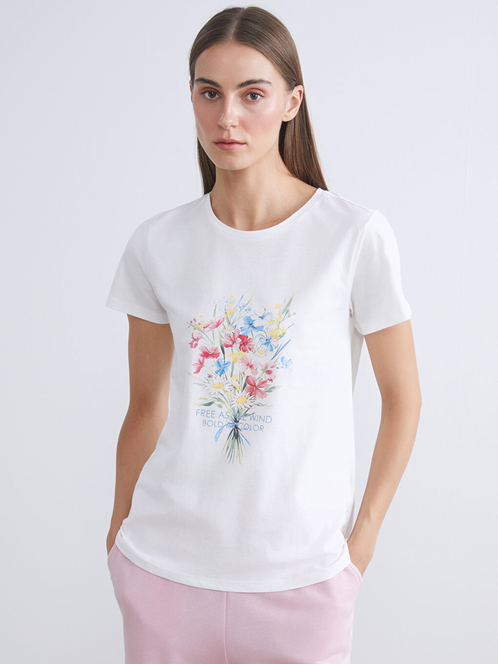LCWAIKIKI Classic Crew Neck Floral Women's T-Shirt -S5SB75Z8-R9J