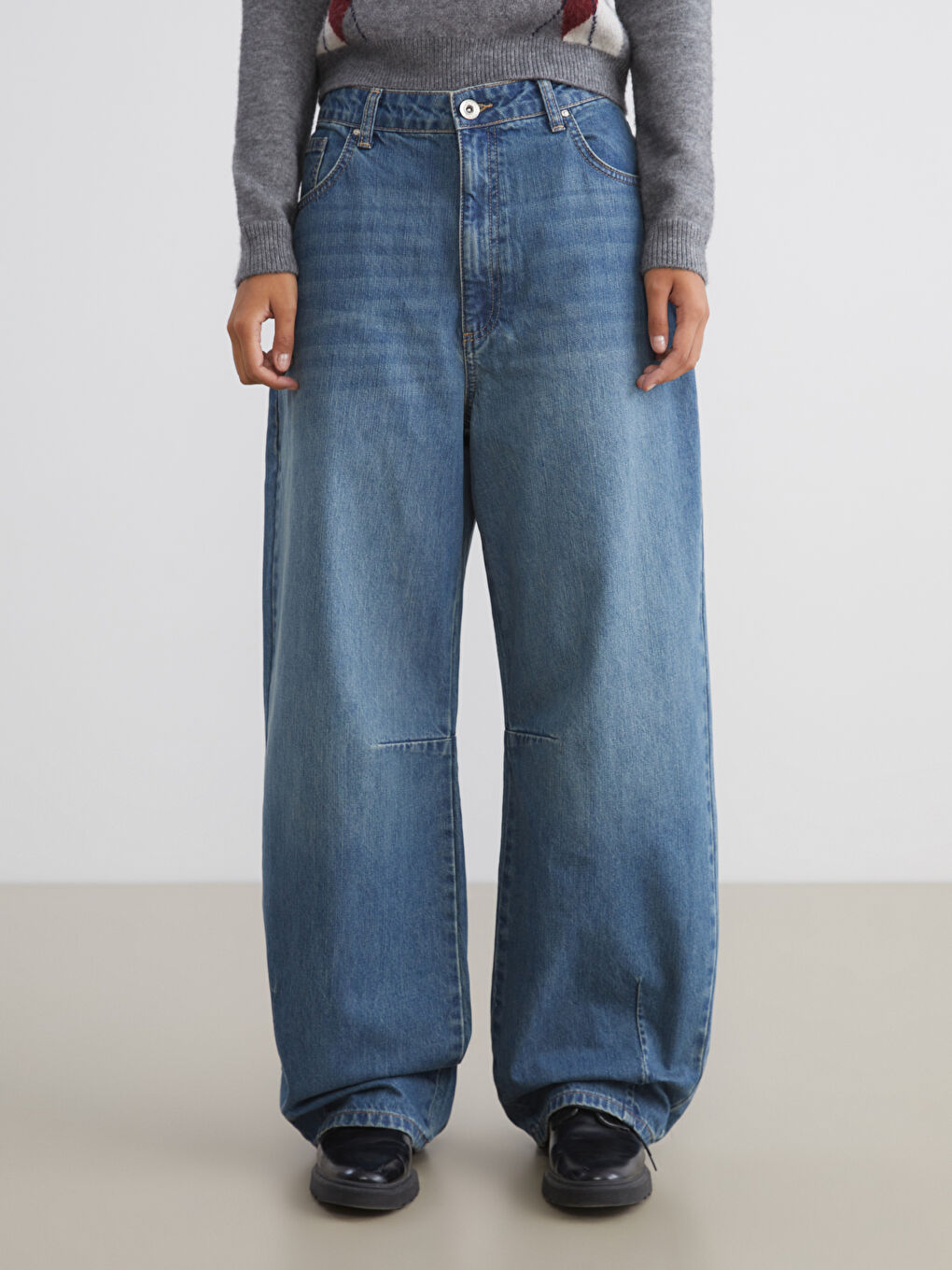 Baggy Fit Women's Jeans-3