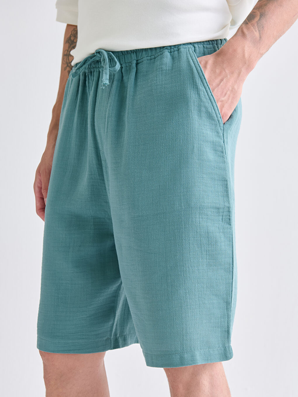 Petrol Rahat Kalıp Müslin Erkek Şort-2