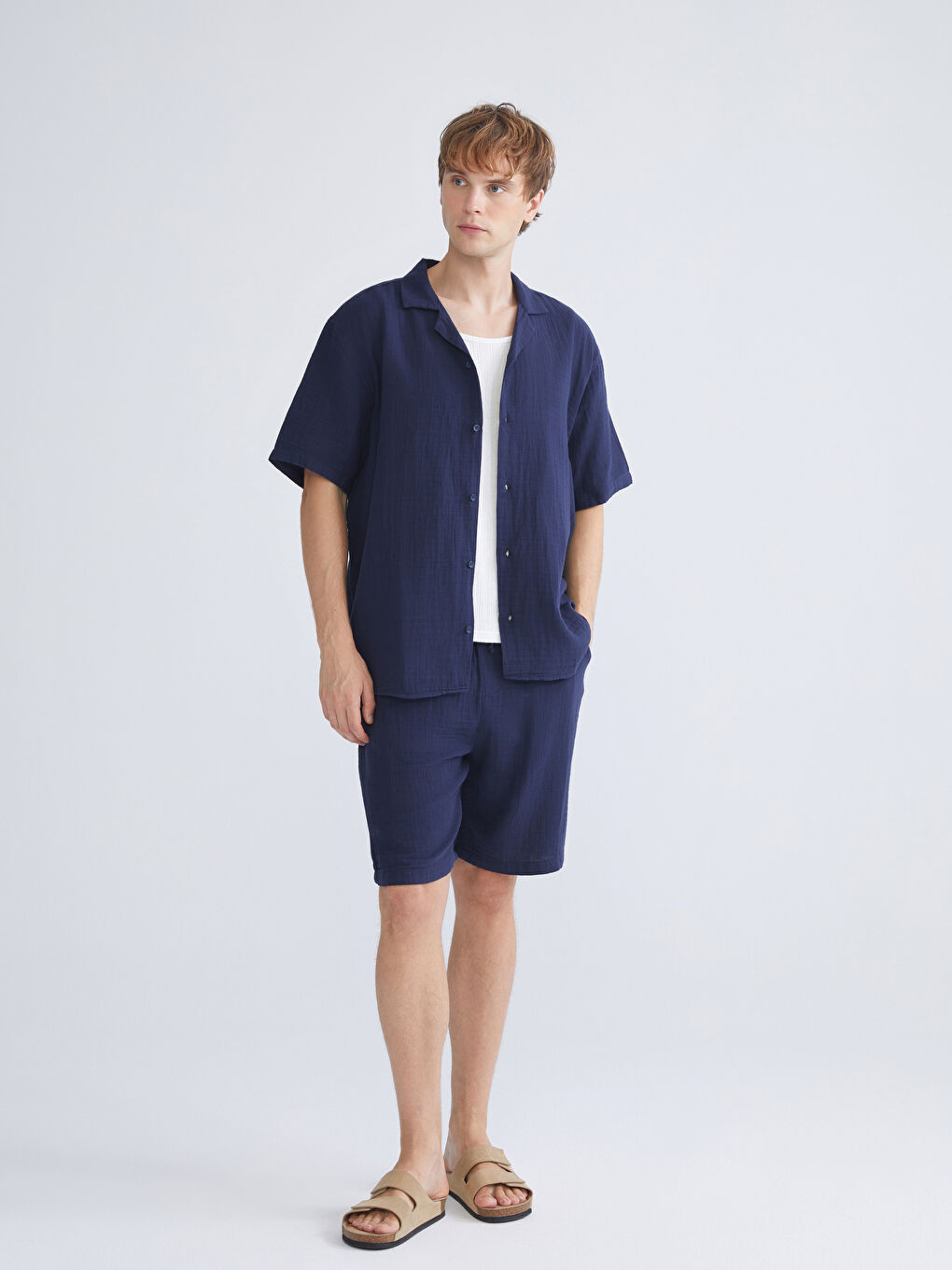 Lacivert Rahat Kalıp Müslin Erkek Şort